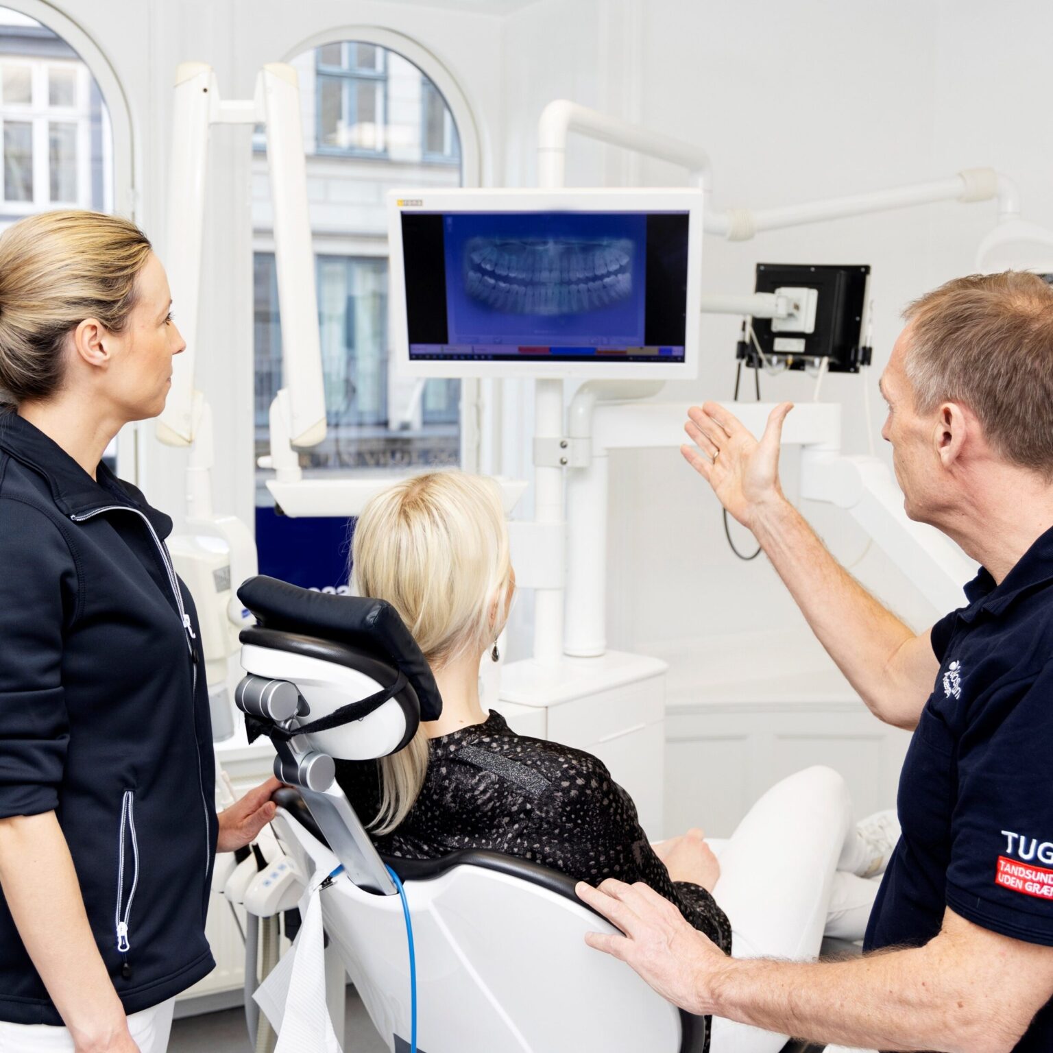 tandl-gerne-pal-gade-din-tandklinik-book-tid